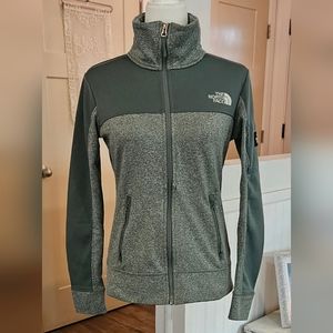 Hardly Worn! THE NORTH FACE - Light Olive Green Apex - Size Sm/P